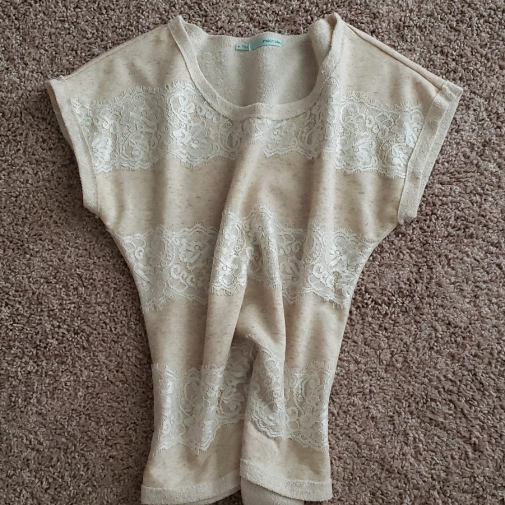 Short sleeve raglan top